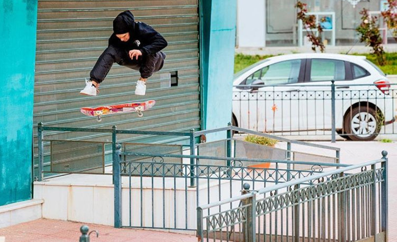 WADE DESARMO FOR THUNDER TRUCKS