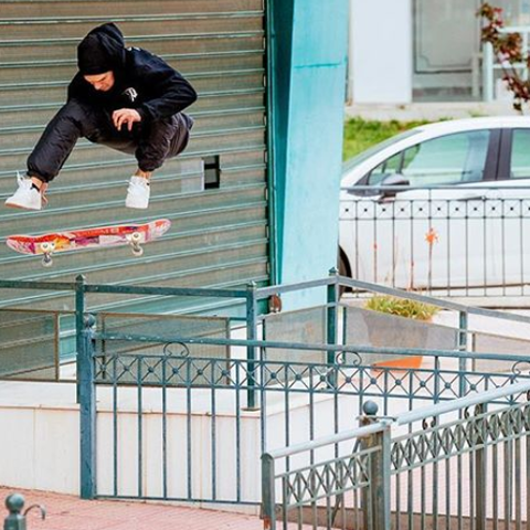 WADE DESARMO FOR THUNDER TRUCKS