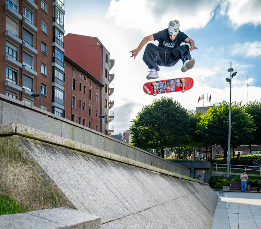 Coast to Coast With Wade Desarmo