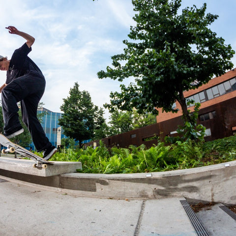 SK8 SKATES STONE COLD VIDEO
